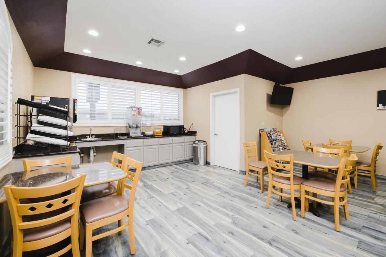 Sapphire Inn & Suites Channelview Zewnętrze zdjęcie
