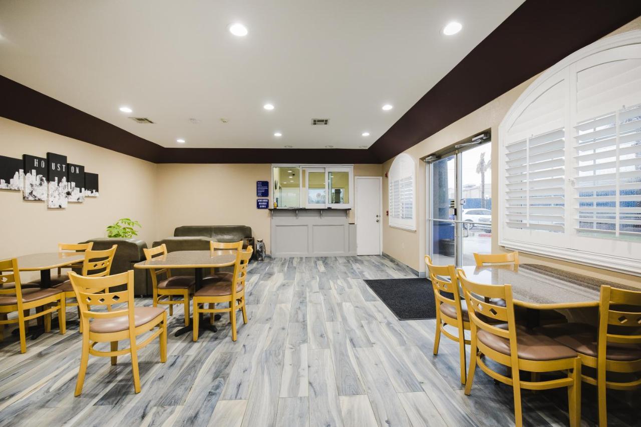 Sapphire Inn & Suites Channelview Zewnętrze zdjęcie